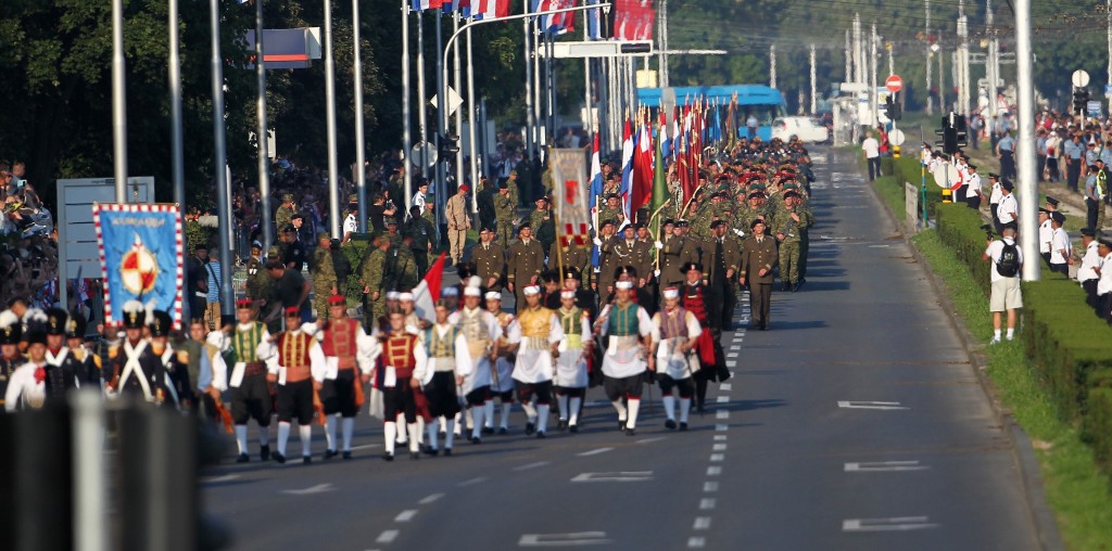 mimohod, Zagreb, Kolinda Grabar Kitarović, hv, HVO, Hrvatska vojska, oluja, matija šerić, Hrvatska zemlja, mimohod