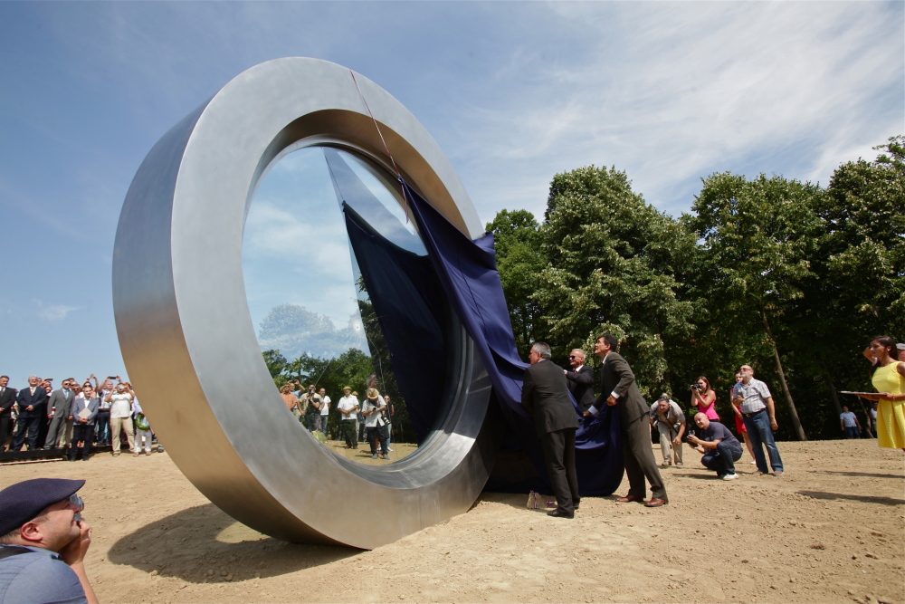 Gordan Lederer, Čukur , Slomljeni pejzaž