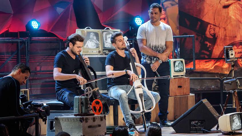 2CELLOS, Brazil, 2CELLOS, NFL liga