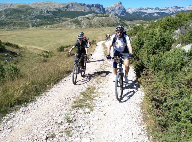 biciklisti, BIH, putopis, biciklijada, bicikliranjem kroz povijest, hercegovina bike