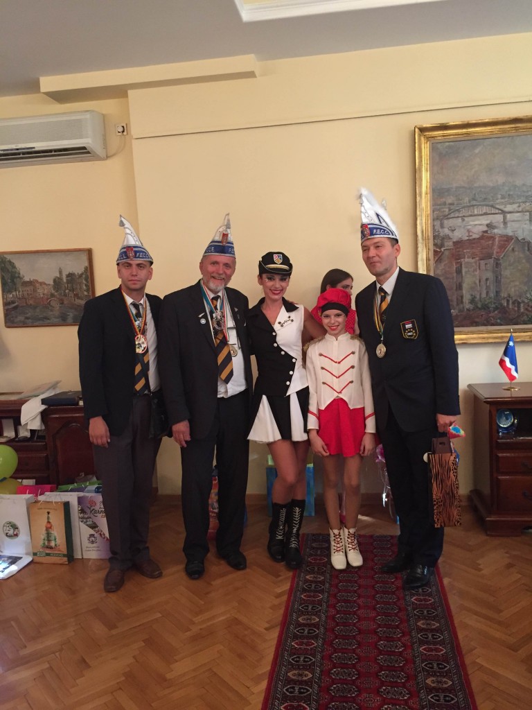 čapljina mažoretkinje