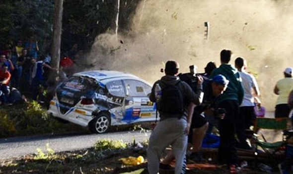 Coruna reli , Šest osoba poginulo, reli