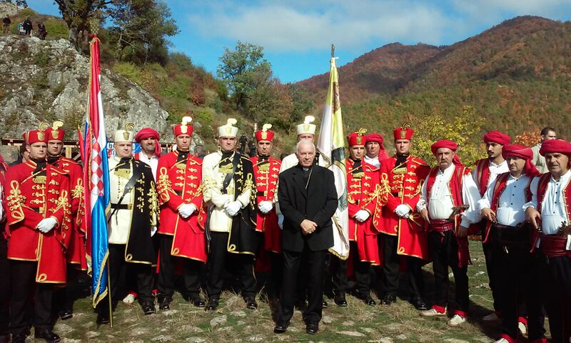 Troplet, Tropletovi dani kulture, bobovac