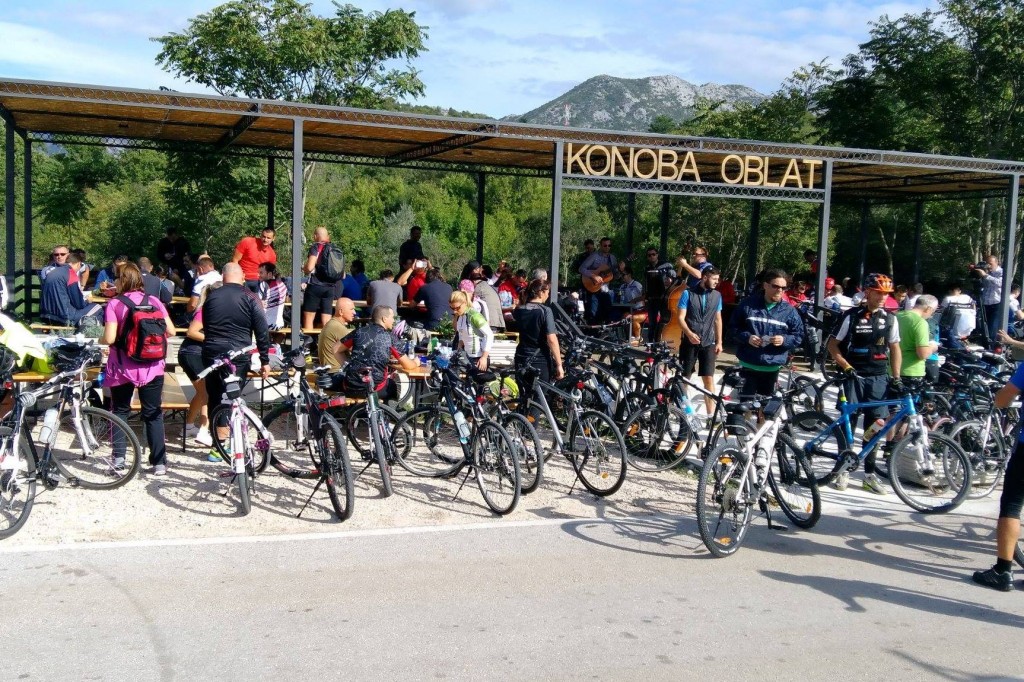 Ćiro, biciklisti, Ravno