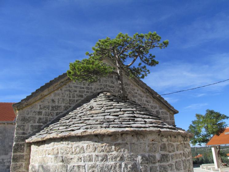 brač, crkvica sv. Petra i Pavla