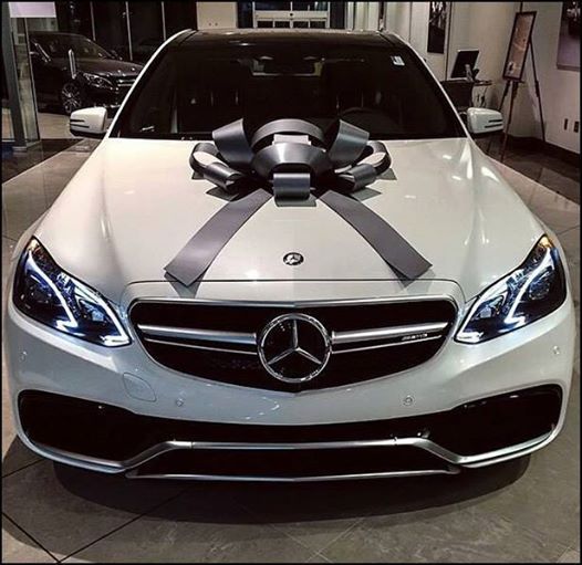 Mercedes, prevara, Facebook socijalna mreža