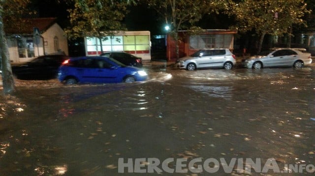 kiša, nevrijeme, nevrijeme u Mostaru, ulice