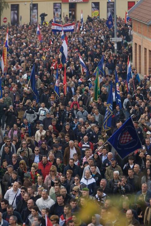 Kolona sjećanja Vukovar, kolona, Vukovar