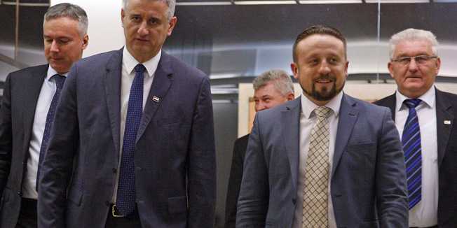 hsp ante starčević, Hrvatska zemlja, Domoljubna koalicija