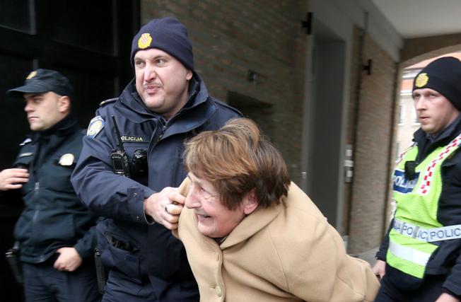 hrvatska policija , policijska brutalnost, brutalnost, Osijek, Osijek, isprika, policajac