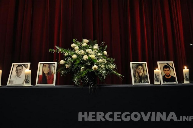 komemoracija, studenti, Mostar, studenti, pogibija, Mostar, studenti, pokop, Slavonija, FPMOZ, javna zahvala, prof.dr.sc Mario Vasilj, nastradali studenti, Mostar