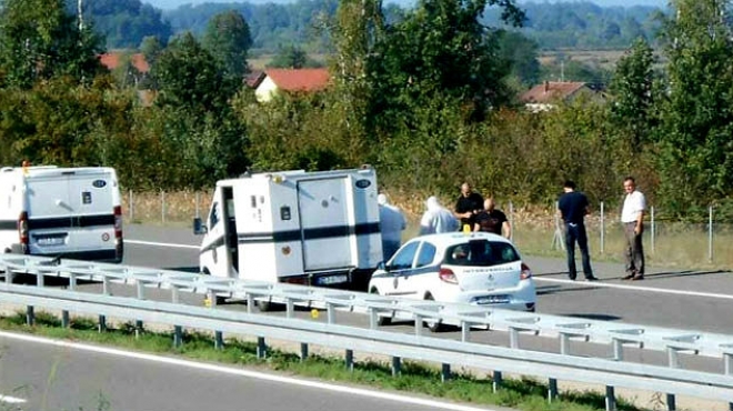 pljačka, uhićenje, uhićenje policajca, Policijski dužnosnici, pljačka, Policijski dužnosnici