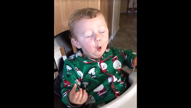 beba, slanina, video snimak, simpatična reakcija