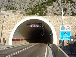 Sveti Ilija, tunel, koridor 5c, Koridor Vc, gradnja koridora Vc, tunel, Tunel Sveti Ilija, sv. Ilija Biokovo, tunel, Tunel Sveti Ilija, Sveti Ilija, Tunel Sveti Ilija, autobus