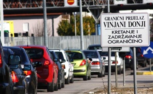 Vinjani, Vinjani Donji, granični prijelaz