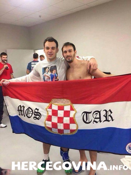 Marino Marić, Igor Karačić, Mostar, Marino Marić, Igor Karačić, doček, HŠK Zrinjski,  šal HŠK Zrinjski, rukomet, Hrvatska, Igor Karačić, Marino Marić, leon lasić, Igor Karačić, Mario Marić, rukomet, kauboji