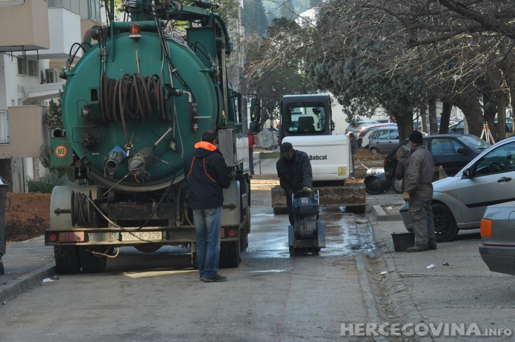 Mostar, eksperiment, radovi na cesti