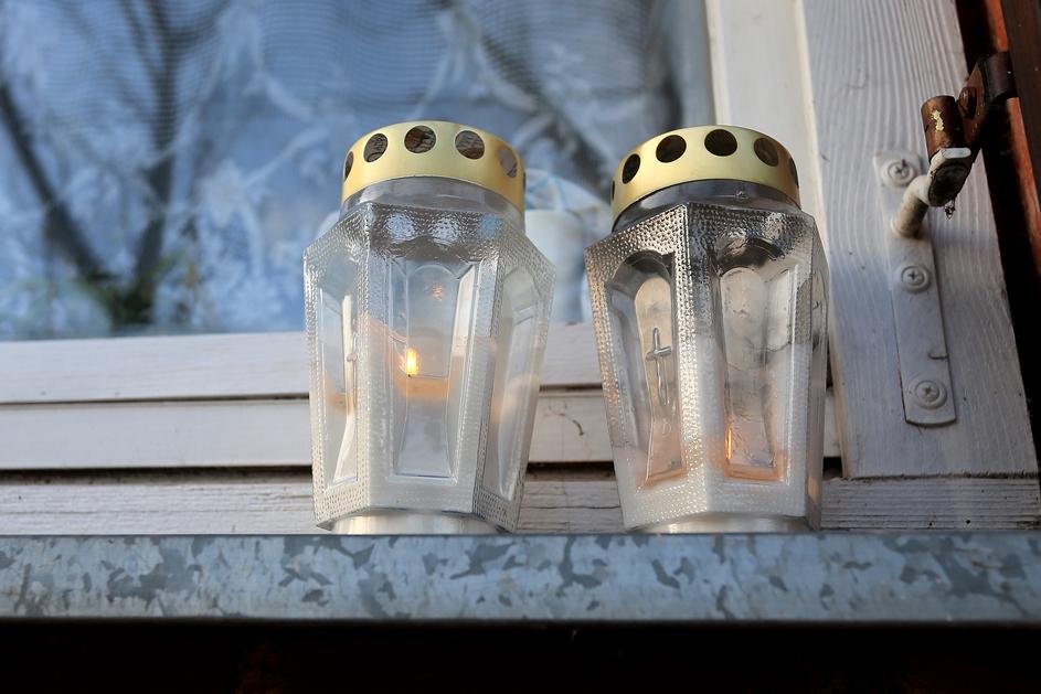 sahrana, Novac, pomoć