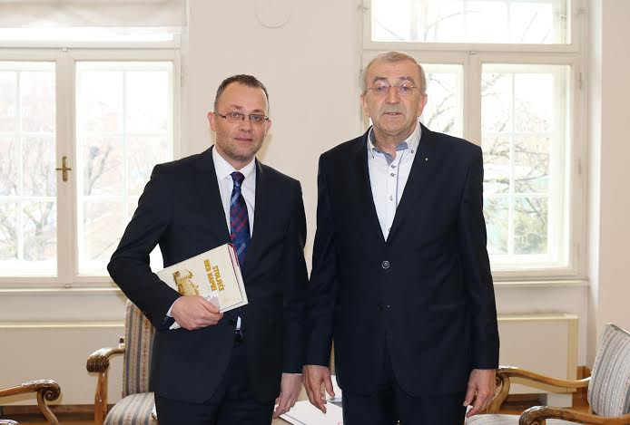 Zlatko Hasanbegović, Franjo Topić