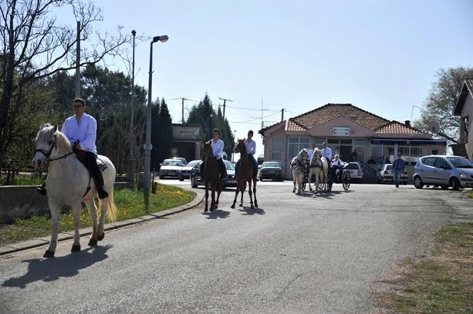 Kruševo, konjski put, konjanici