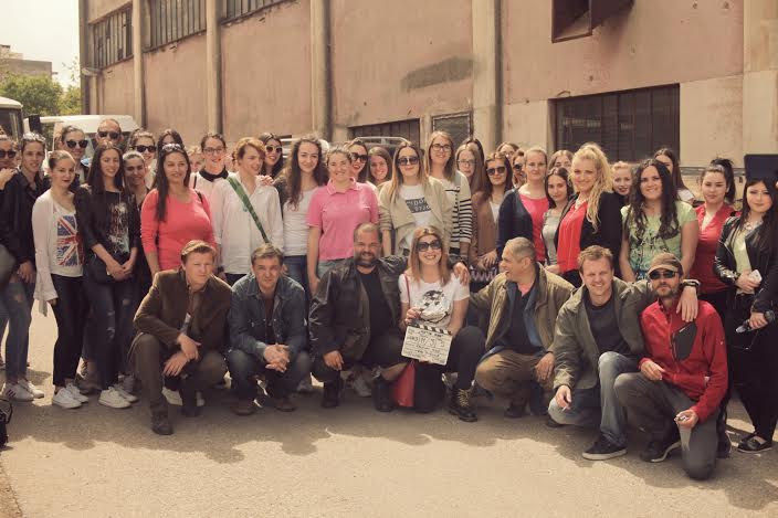 Mrtve ribe plivaju na leđima, FPMOZ