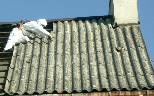 Azbestoza, udisanjem azbestnih vlakana., kancerogeno krovište