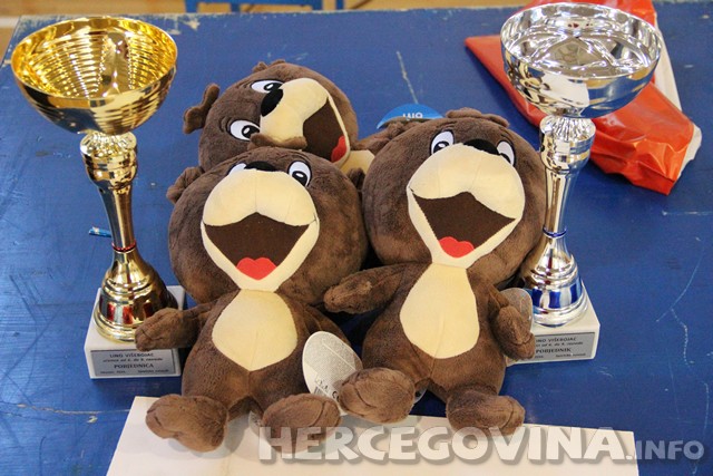 Osnovna škola Zalik , Lino višebojac, podravka, Lino višebojac, OŠ Antuna Branka Šimića