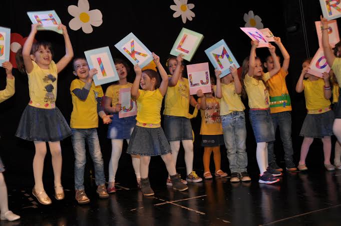 Lutkarsko kazalište Mostar, zečići, vrtić od kamena