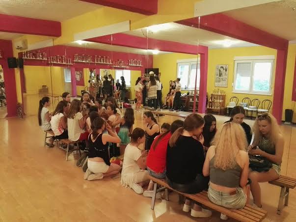 PS B-DANCE Mostar, B-Dance, šminkanje