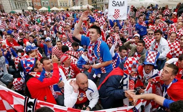 Fan zona Mostar, Uvijek vjerni udruga, Hrvatska zemlja