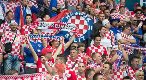 Daniela Škegro, Hrvatska, Hrvatska, navijači, napadi, Stadion HŠK Zrinjski, Pariz, Uvijek vjerni Hrvatskoj, Uvijek vjerni udruga, Hrvatska, navijači, hrvatski navijači