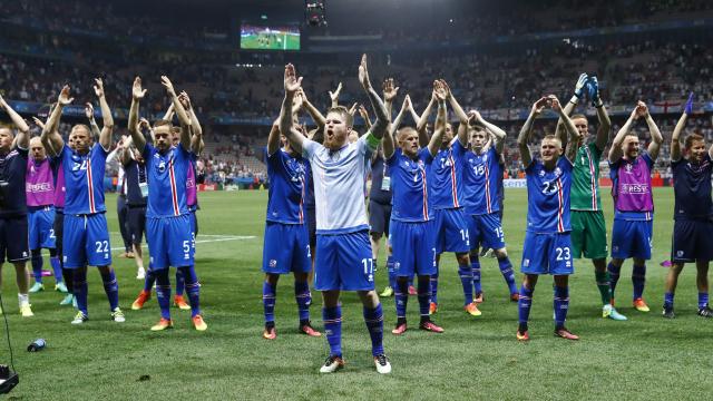 Island, navijači, navijački ples, Island, Euro 2016, nogometna euforija 