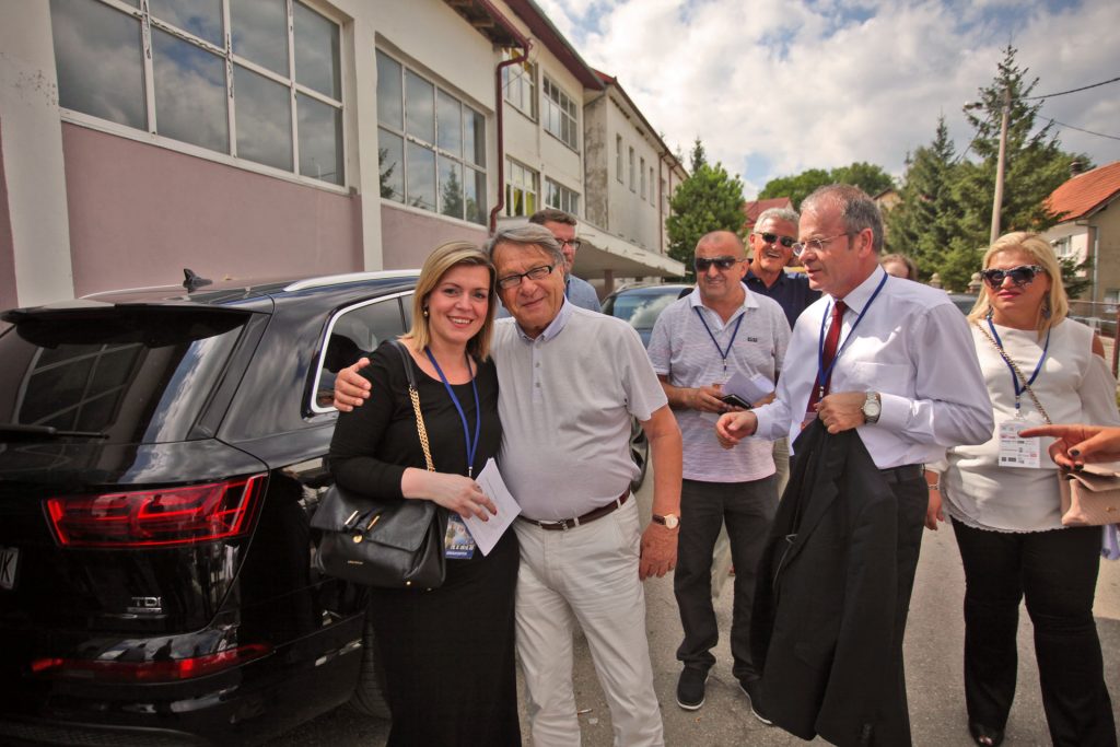 Milan Bandić, Miroslav Ćiro Blažević legenda, Šuica
