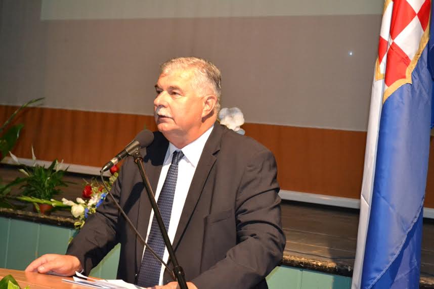 Miro Kraljević, Široki Brijeg, Miro Kraljević, gradsko vijeće Široki Brijeg, Široki Brijeg, Miro Kraljević, dječak, pretučeni dječak, ostavka, Miro Kraljević, Široki Brijeg