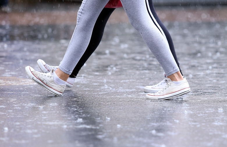 Vosak, vodootporne cipele, kiša, greške, cipele, tenisice