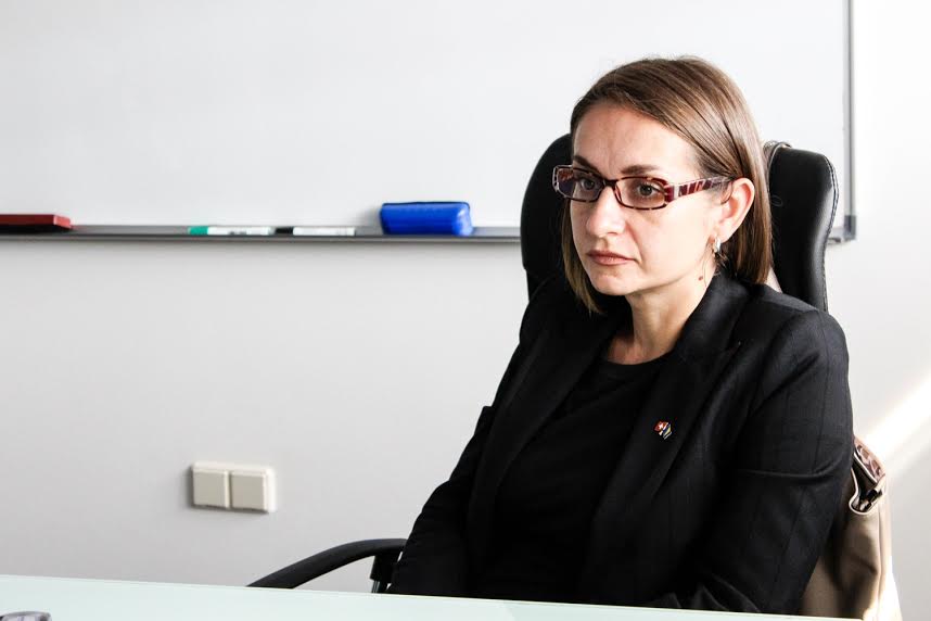 spark , Mostar, ugovor