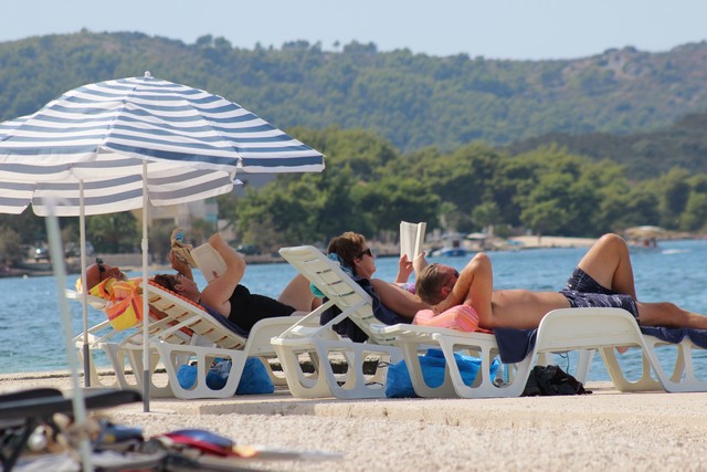 čiovo, plaža, ljepotice, gradac, hotel