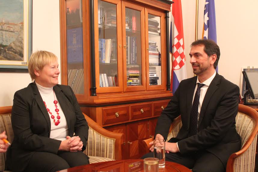 Marinko Čavara, prijem