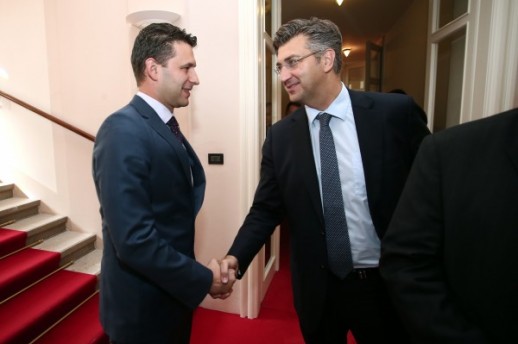 Božo Petrov, Andrej Plenković, Vlada RH, Božo Petrov, HVO