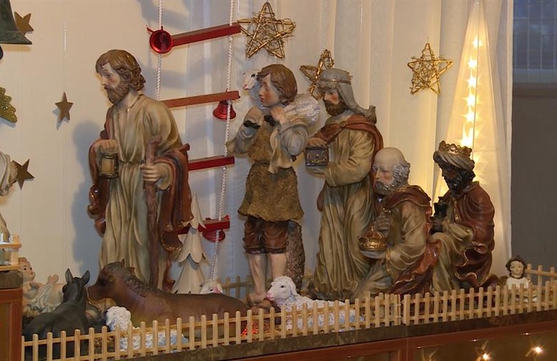 Božić, rukotvorine, vjera, Bozićna pjesma