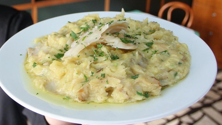 bakalar s krumpirom, recept,  bakalar na bijelo, bakalar, slani recepti