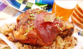 božićna trpeza, svinjske koljenice