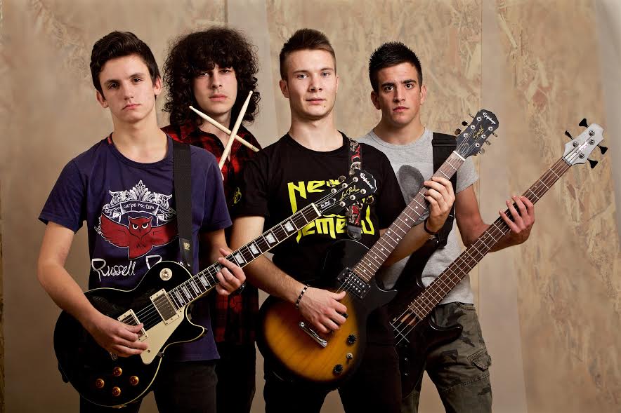 nešto između, spot, album