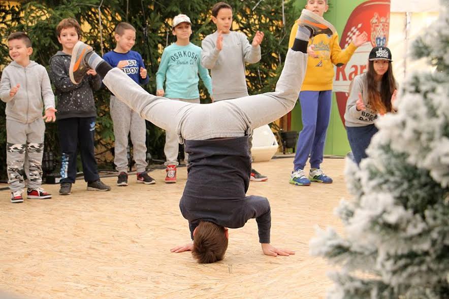 Minores, Advent u Mostaru