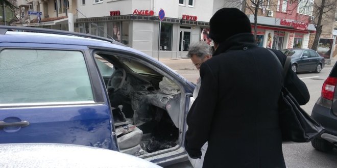požar, požar u automobilu, Mostar