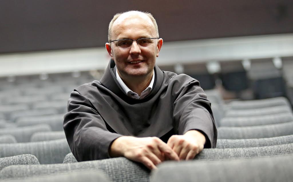 fra Mario Knezović, fra Mario Knezović, knjige, otok Cres , fra Mario Knezović, fra Mario Knezović, Tito, fra Mario Knezović, knjige, fra Mario Knezović, knjiga, Posušje, fra Mario Knezović, komunizam, Kočerin