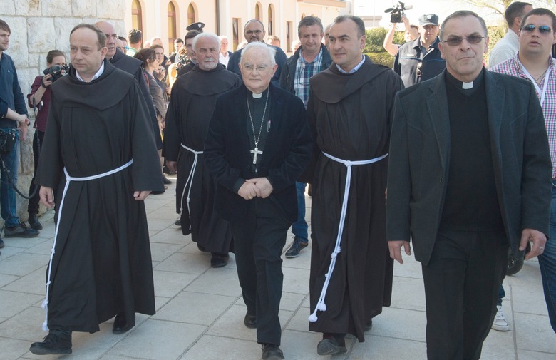 papin izaslanik, mons. Hoser, Međugorje