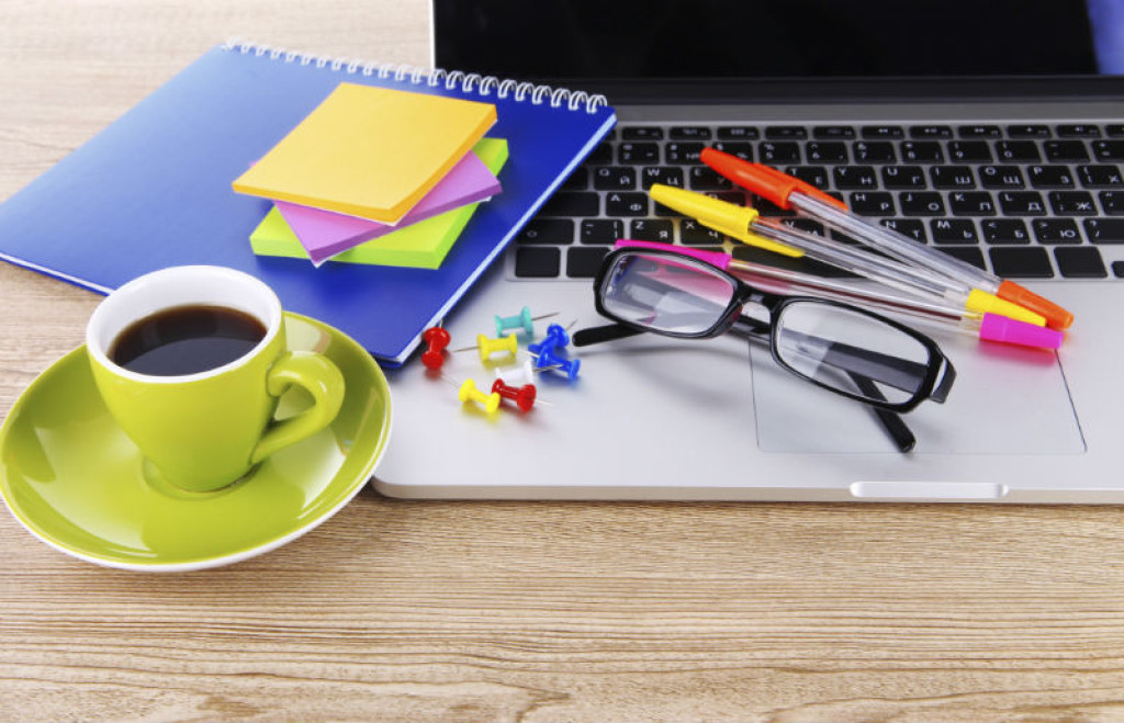 predmeti, radni stol , osobnost