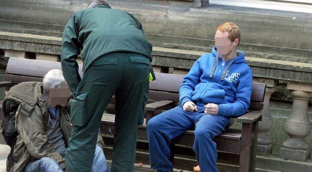 drogirani ljudi u engleskoj