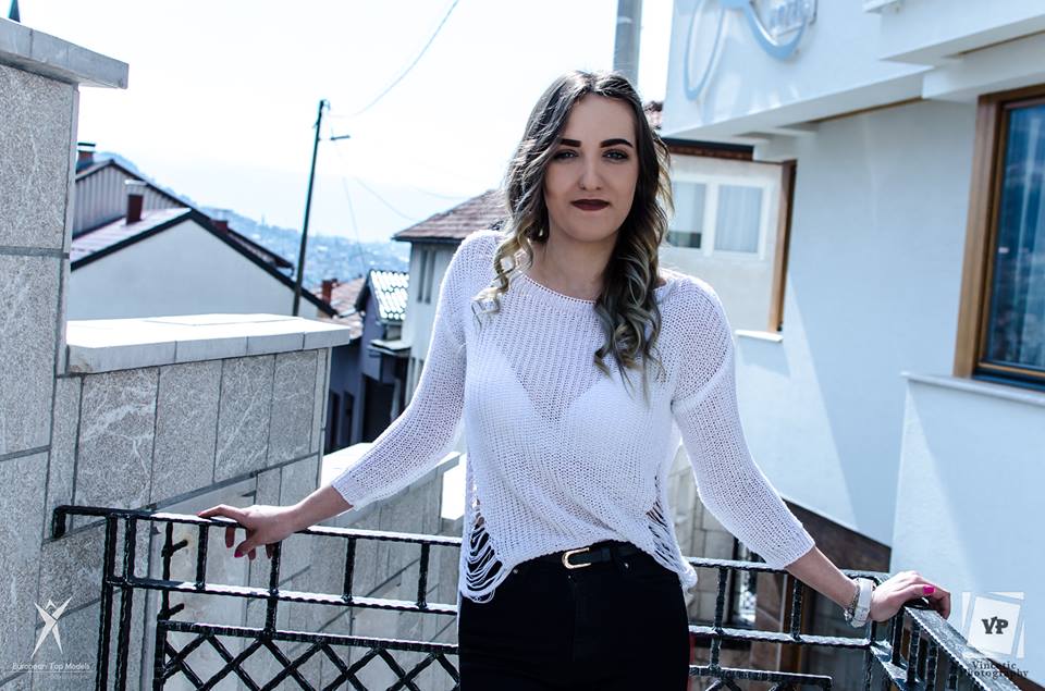 Mirela Hodžić, model